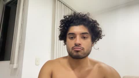 Snapshot of bdever7 chatting on November 15, 9:28 am bdever7 online show from November 15, 9:28 am