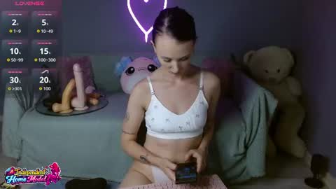 Bea online show from July 18, 2:05 am