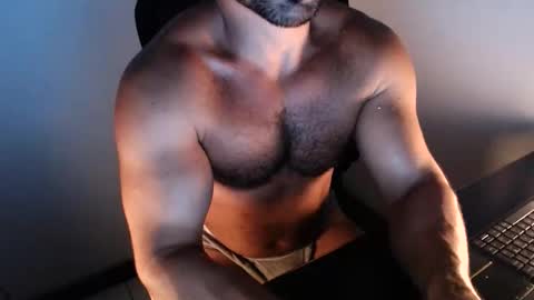 Beard Guy online show from December 5, 3:37 am