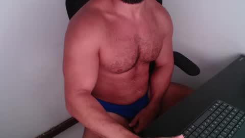 Snapshot of beard_top_guy chatting on March 13, 1:51 pm Beard Guy online show from March 13, 1:51 pm