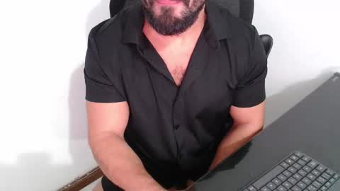 Snapshot of beard_top_guy chatting on April 16, 11:00 am Beard Guy online show from April 16, 11:00 am