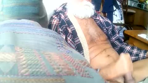 beardbushy online show from February 26, 3:30 pm