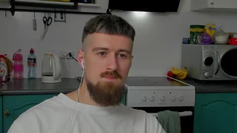 Zeus online show from October 31, 10:00 pm