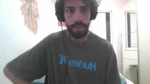 Snapshot of beardedsmoker666 chatting on December 5, 6:11 am beardedsmoker666 online show from December 5, 6:11 am