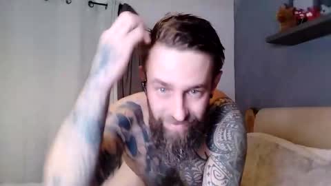 beardedtattedguy online show from November 4, 4:28 pm