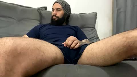 Snapshot of beardmax chatting on September 24, 5:22 am Min online show from September 24, 5:22 am