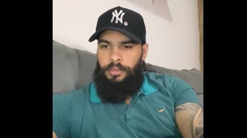 Snapshot of beardmax chatting on October 29, 5:53 am Min online show from October 29, 5:53 am