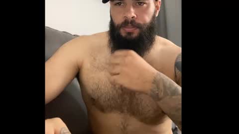 Snapshot of beardmax chatting on November 22, 12:59 pm Min online show from November 22, 12:59 pm