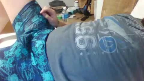 Snapshot of bearlylost chatting on January 14, 4:23 pm Justforfun online show from January 14, 4:23 pm