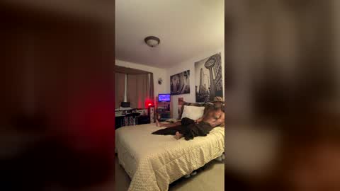 Snapshot of bearmeat4you chatting on May 2, 4:17 am bearmeat4you online show from May 2, 4:17 am