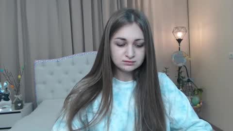 Snapshot of beataangel chatting on April 14, 7:03 am beataangel online show from April 14, 7:03 am