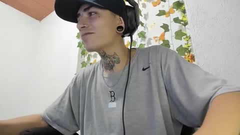 Snapshot of beatandtalk chatting on October 30, 4:08 pm beatandtalk online show from October 30, 4:08 pm