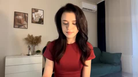 Katie online show from November 14, 7:29 am