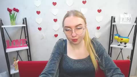 BeatriceFlyy online show from December 15, 3:20 pm