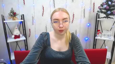 BeatriceFlyy online show from January 8, 9:10 am