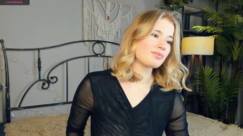 Sonya online show from December 25, 5:16 am