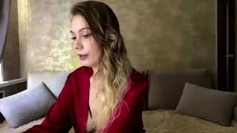 Snapshot of beatrix_vale chatting on May 15, 4:08 am Michelle online show from May 15, 4:08 am