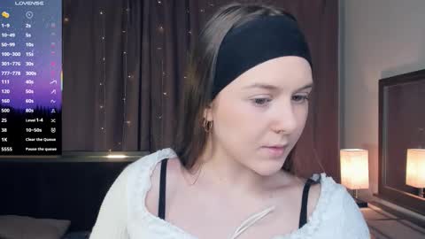 Beatrix or Triss3 online show from October 7, 5:26 am