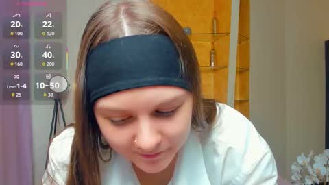 Beatrix or Triss3 online show from October 13, 7:41 am