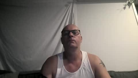 Snapshot of beatsboy87 chatting on February 1, 11:10 am beatsboy87 online show from February 1, 11:10 am