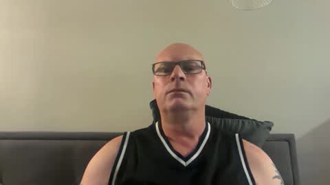 Snapshot of beatsboy87 chatting on December 5, 11:52 am beatsboy87 online show from December 5, 11:52 am