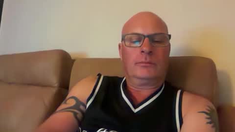 Snapshot of beatsboy87 chatting on February 13, 10:11 am beatsboy87 online show from February 13, 10:11 am