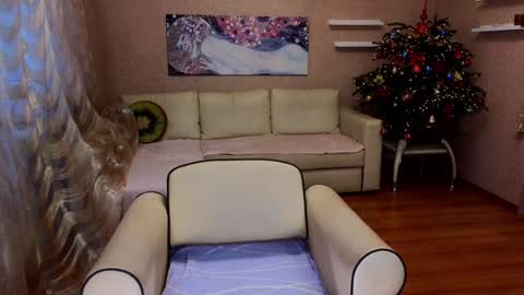 Snapshot of beaute_fatale chatting on January 7, 11:37 am Chloe - Follow me on Fansly online show from January 7, 11:37 am