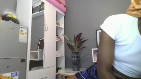 Lil stunner online show from February 15, 11:03 pm