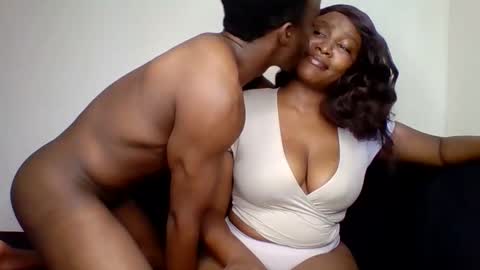 Chelsea and Raymond online show from October 29, 7:21 am