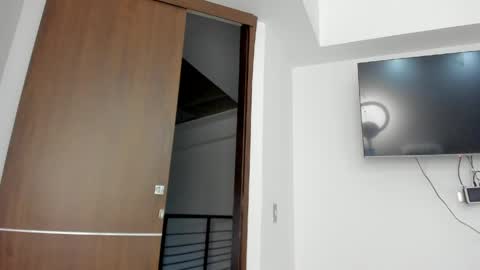 Katalina online show from April 3, 9:07 am