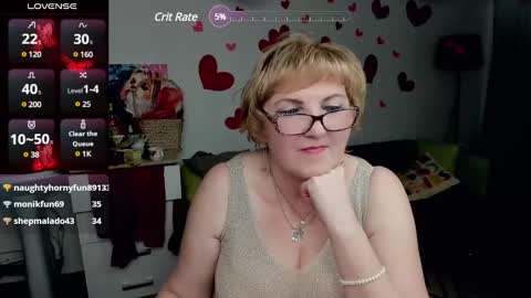 Snapshot of beautiful_lina7 chatting on February 22, 3:03 pm your Lana online show from February 22, 3:03 pm