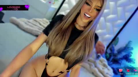 Snapshot of beautiful_mistake chatting on December 18, 5:57 am Aleah Mendez online show from December 18, 5:57 am