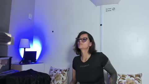 maria online show from March 3, 7:20 pm