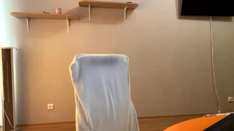 Snapshot of beautifulnik chatting on October 9, 9:07 am Nik online show from October 9, 9:07 am