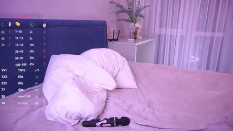 Polly  online show from December 19, 6:15 pm