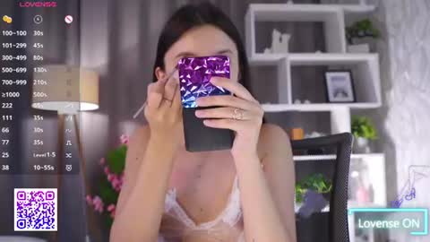 Polly  online show from June 20, 4:37 am