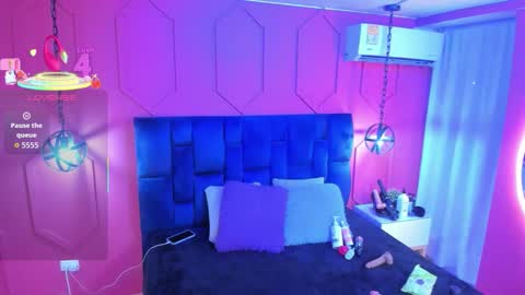 Chantall online show from December 14, 11:37 am