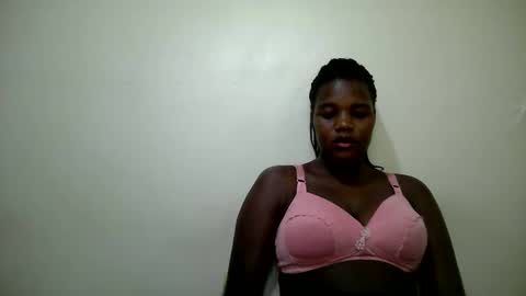 Snapshot of beauty_nina1 chatting on November 11, 8:14 am beauty_nina1 online show from November 11, 8:14 am
