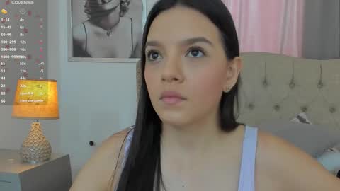 Ariana Reyes online show from November 3, 12:50 pm