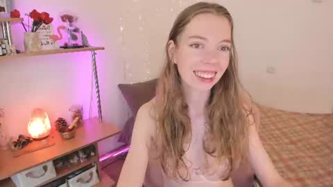 Eliise online show from July 27, 8:10 am