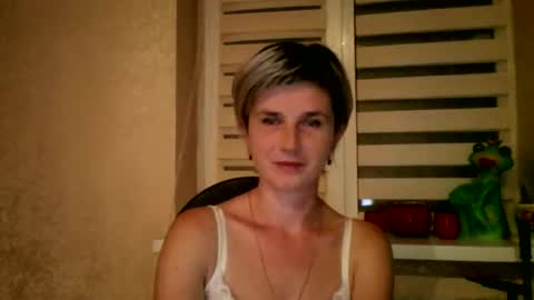 Snapshot of beautyksenia chatting on September 25, 7:06 pm BeautyKsenia online show from September 25, 7:06 pm