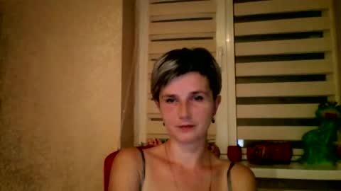 Snapshot of beautyksenia chatting on October 24, 7:32 pm BeautyKsenia online show from October 24, 7:32 pm