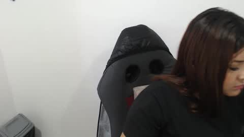 beautyykarol online show from November 25, 4:40 pm