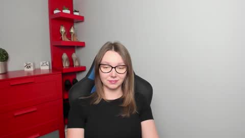 Zoe online show from October 14, 5:30 am