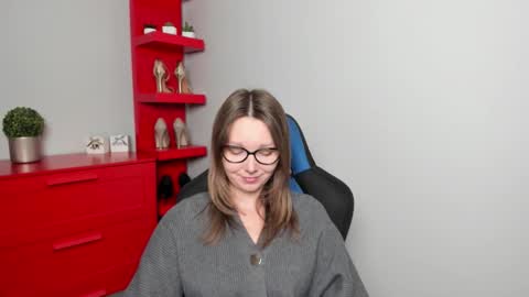 Zoe online show from October 29, 6:48 am