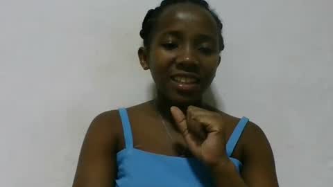 Snapshot of beavenue chatting on November 18, 11:03 am beavenue online show from November 18, 11:03 am