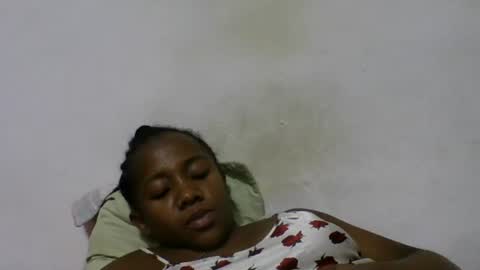 Snapshot of beavenue chatting on November 25, 7:47 pm beavenue online show from November 25, 7:47 pm