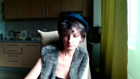 Raluca online show from September 25, 1:26 pm