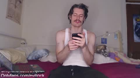 bebe  dust online show from December 8, 2:39 am