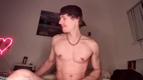 bebe  dust online show from October 28, 11:51 pm